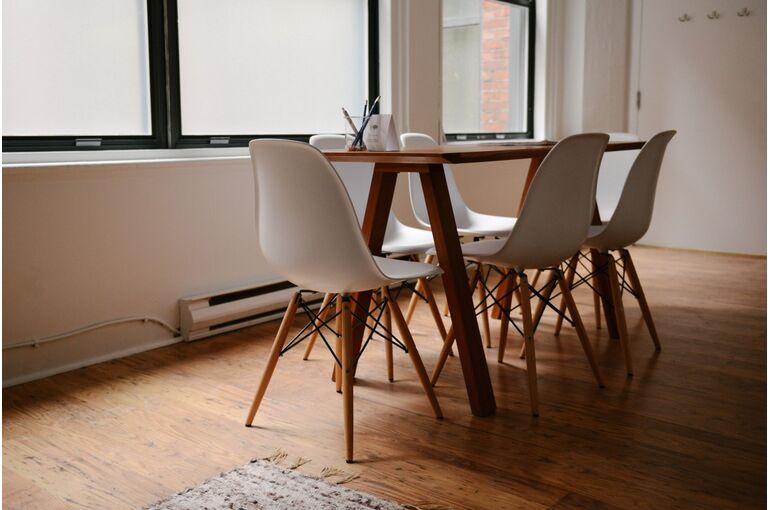 office_space_work_space_meeting_room_table_chair-3260