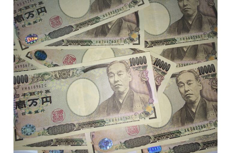 yen_money_wealth_japanese_yen-1382454